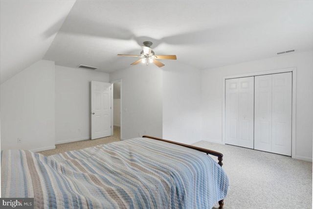 816 GREAT LAKE DR, Middletown, VA 22645