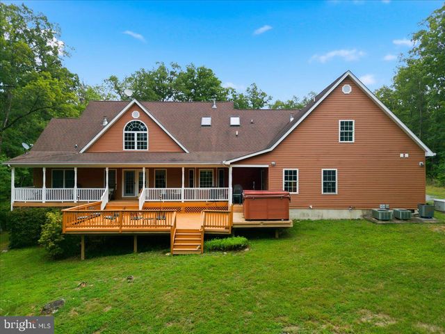 816 GREAT LAKE DR, Middletown, VA 22645