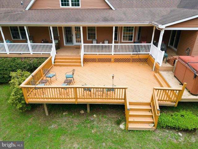 816 GREAT LAKE DR, Middletown, VA 22645