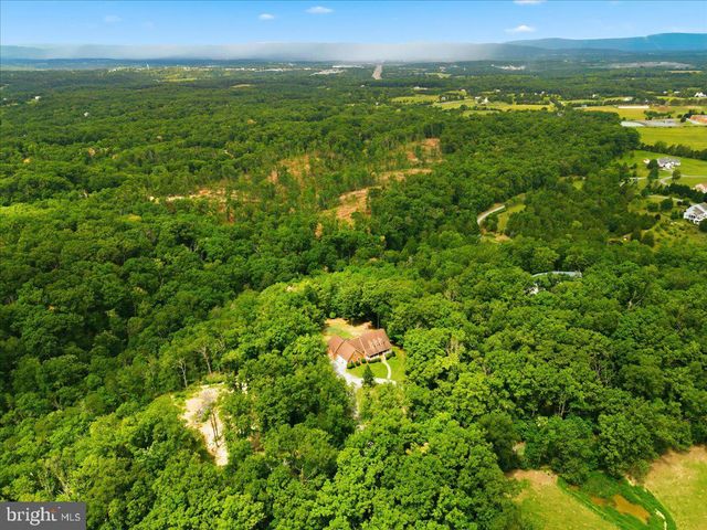 816 GREAT LAKE DR, Middletown, VA 22645