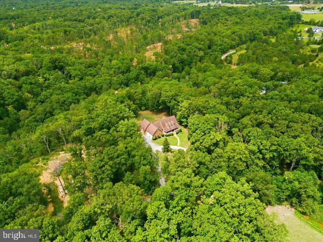 816 GREAT LAKE DR, Middletown, VA 22645
