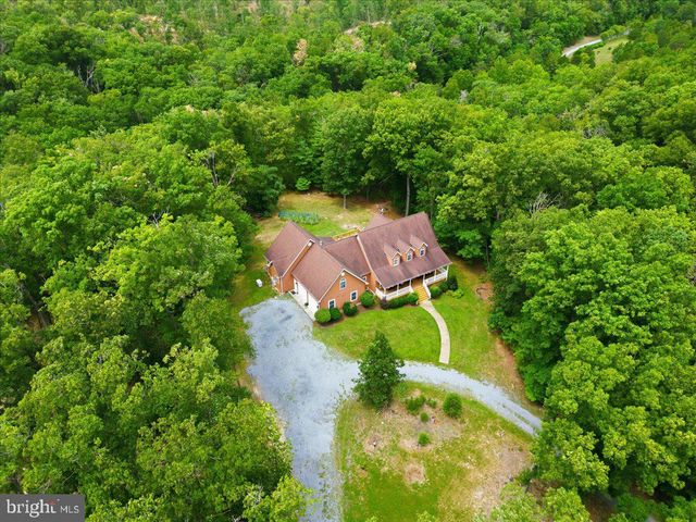 816 GREAT LAKE DR, Middletown, VA 22645