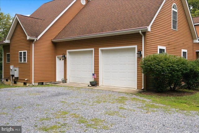 816 GREAT LAKE DR, Middletown, VA 22645