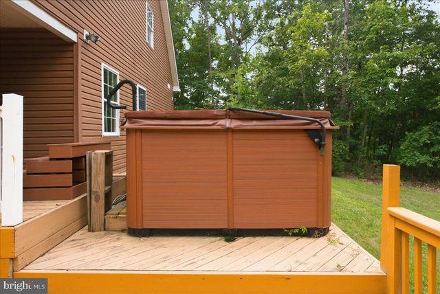 816 GREAT LAKE DR, Middletown, VA 22645