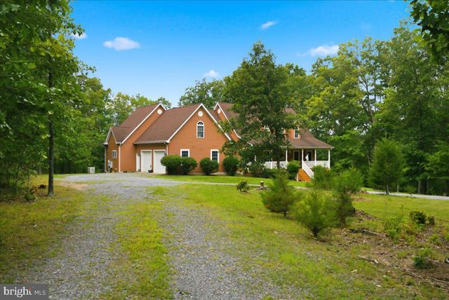 816 GREAT LAKE DR, Middletown, VA 22645