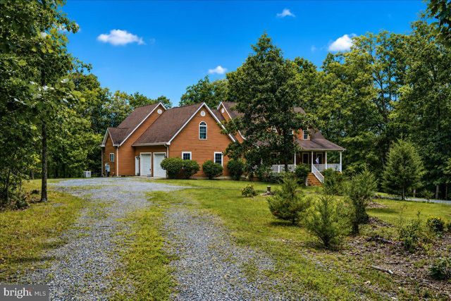 816 GREAT LAKE DR, Middletown, VA 22645