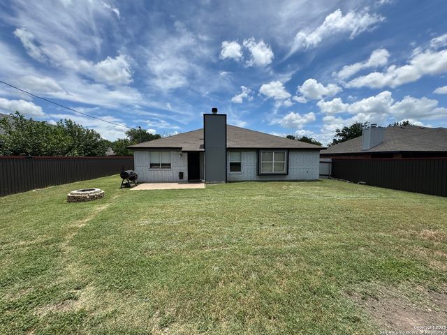 1817 Dusk Dr, Killeen, TX 76543