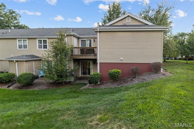 1607 Redbird Cove, St Louis, MO 63144