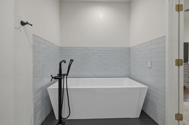 2323 Clark Street, Dallas, TX 75204