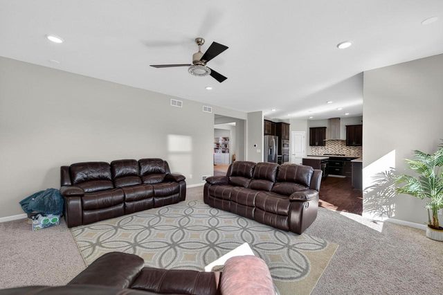 301 Hallmark Way, Sun Prairie, WI 53590