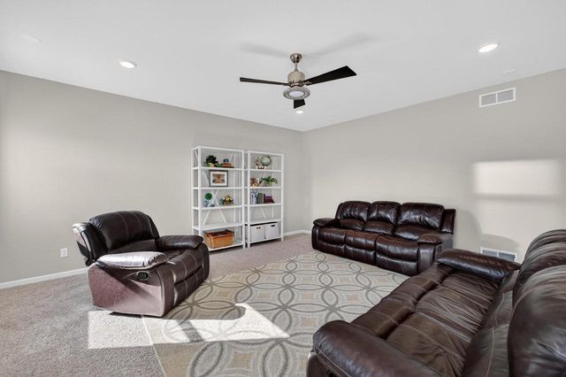 301 Hallmark Way, Sun Prairie, WI 53590