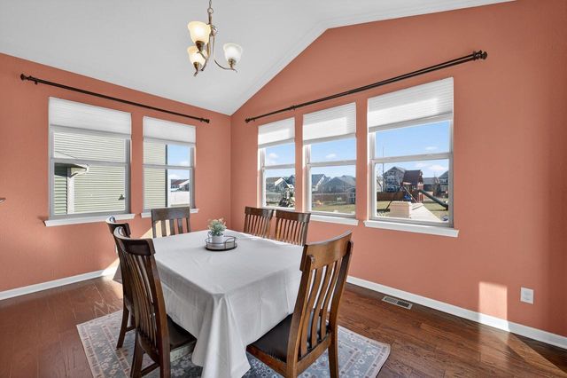 301 Hallmark Way, Sun Prairie, WI 53590