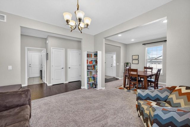 301 Hallmark Way, Sun Prairie, WI 53590