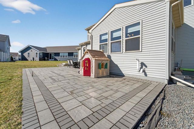 301 Hallmark Way, Sun Prairie, WI 53590