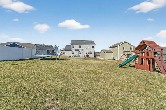 301 Hallmark Way, Sun Prairie, WI 53590