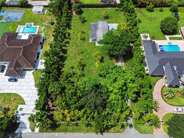 11380 SW 93rd St, Miami, FL 33176