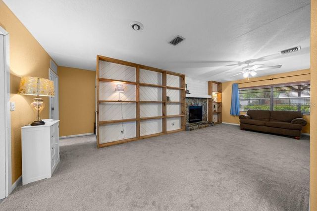 2043 NE 43RD STREET, Ocala, FL 34479