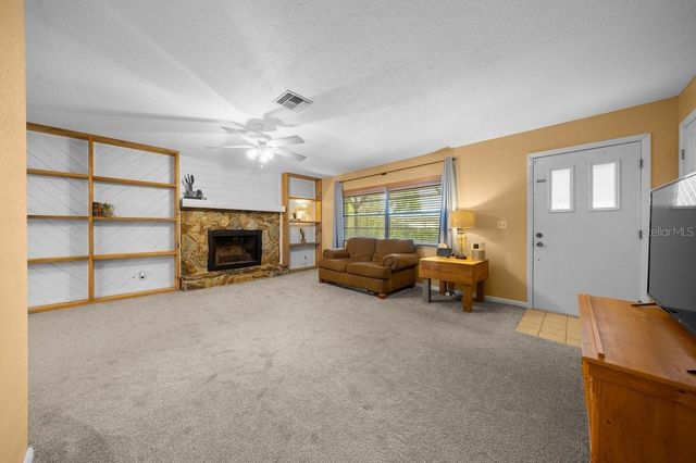 2043 NE 43RD STREET, Ocala, FL 34479