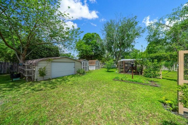 2043 NE 43RD STREET, Ocala, FL 34479
