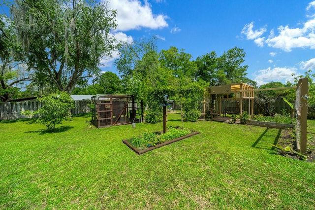 2043 NE 43RD STREET, Ocala, FL 34479