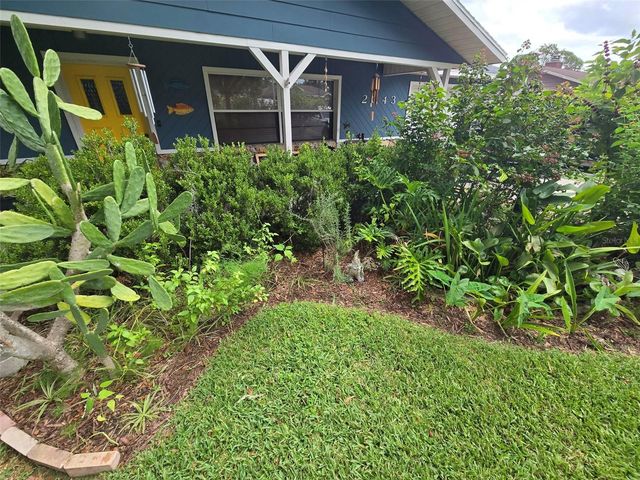 2043 NE 43RD STREET, Ocala, FL 34479