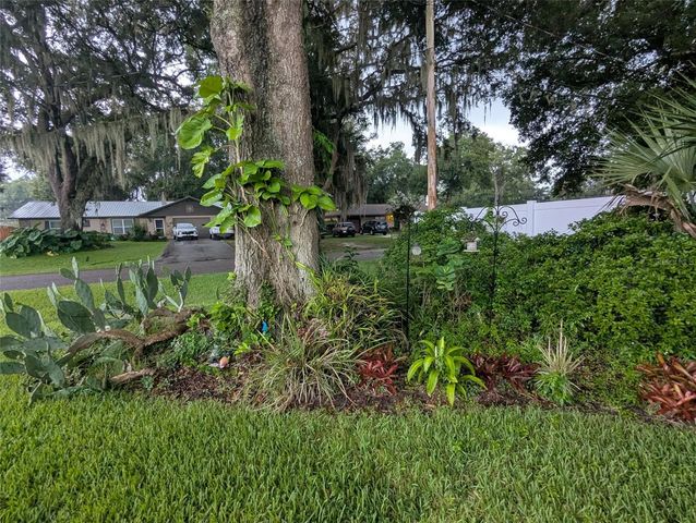 2043 NE 43RD STREET, Ocala, FL 34479