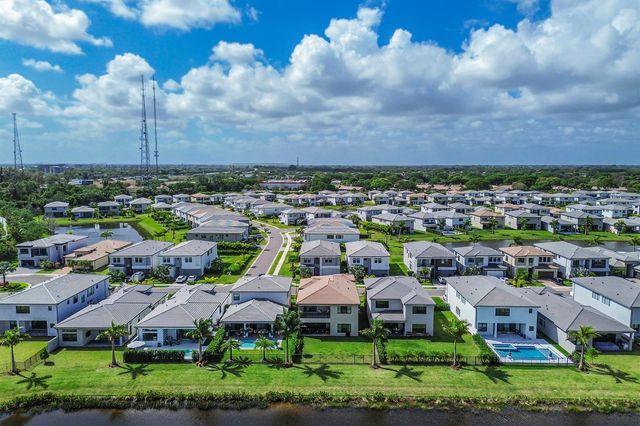 8283 Royal County Down Road, Boca Raton, FL 33434
