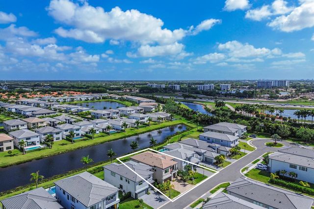 8283 Royal County Down Road, Boca Raton, FL 33434