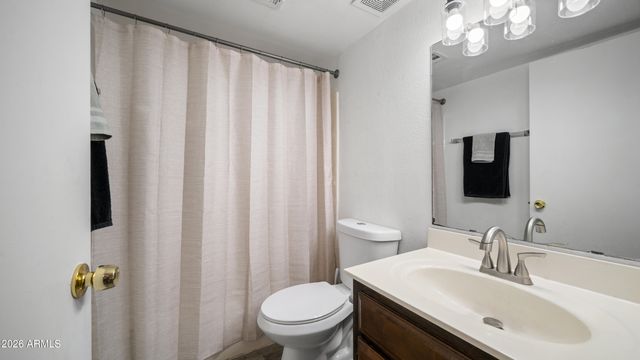1927 E HAMPTON Avenue 115, Mesa, AZ 85204
