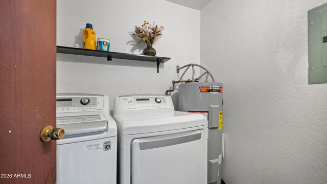 1927 E HAMPTON Avenue 115, Mesa, AZ 85204