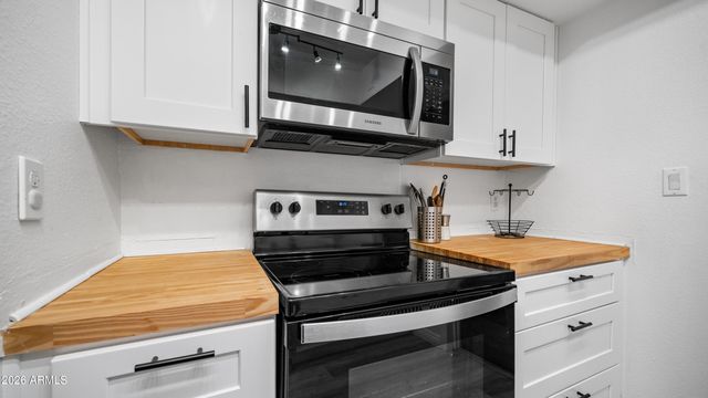 1927 E HAMPTON Avenue 115, Mesa, AZ 85204