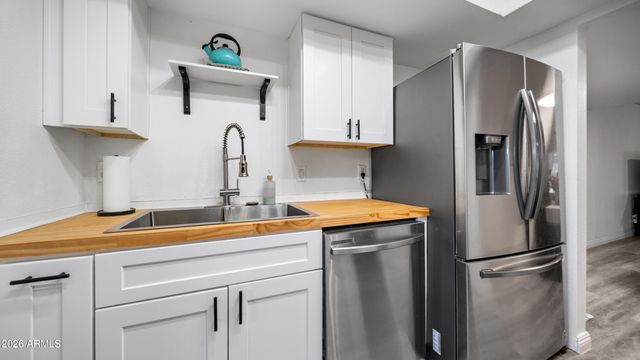 1927 E HAMPTON Avenue 115, Mesa, AZ 85204