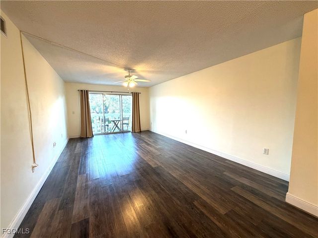 3704 Broadway 216, Fort Myers, FL 33901