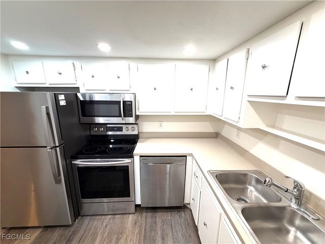 3704 Broadway 216, Fort Myers, FL 33901