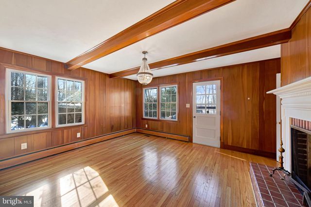 2675 JOLLY ACRES RD, White Hall, MD 21161