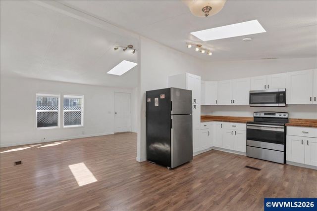 2025 Navaho Ct SE, Salem, OR 97306