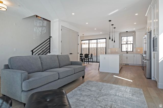 571 S MCCLELLAND ST, Salt Lake City, UT 84102