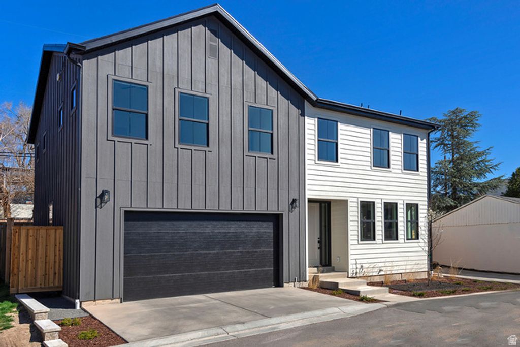 571 S MCCLELLAND ST, Salt Lake City, UT 84102