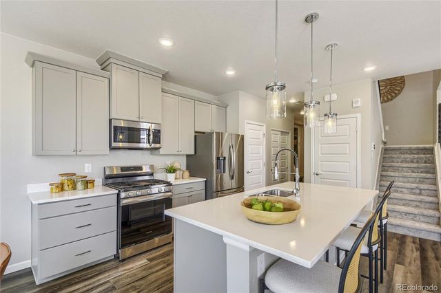 23588 E Ida Drive B, Aurora, CO 80016