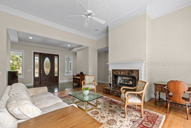 17 Arthur Hills Ct, Hilton Head Island, SC 29928