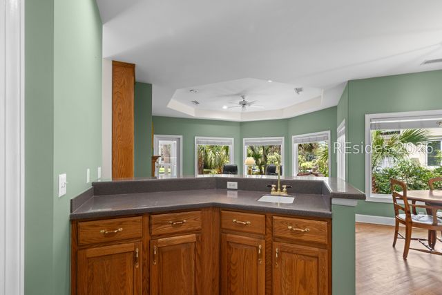 17 Arthur Hills Ct, Hilton Head Island, SC 29928