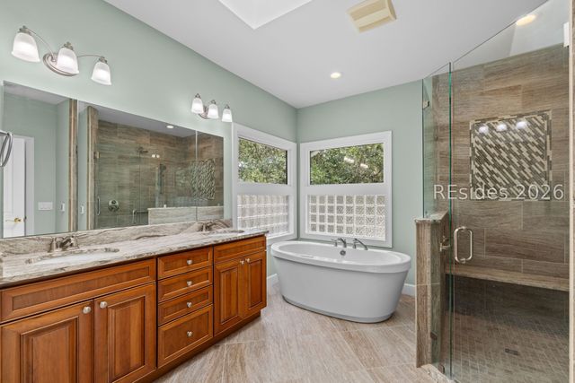 17 Arthur Hills Ct, Hilton Head Island, SC 29928