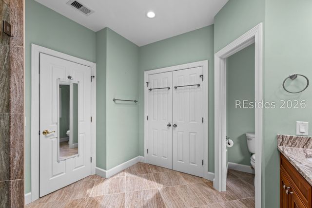 17 Arthur Hills Ct, Hilton Head Island, SC 29928