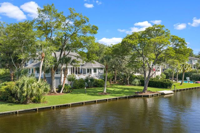 17 Arthur Hills Ct, Hilton Head Island, SC 29928