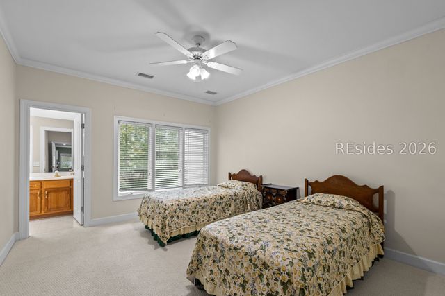 17 Arthur Hills Ct, Hilton Head Island, SC 29928