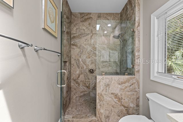 17 Arthur Hills Ct, Hilton Head Island, SC 29928