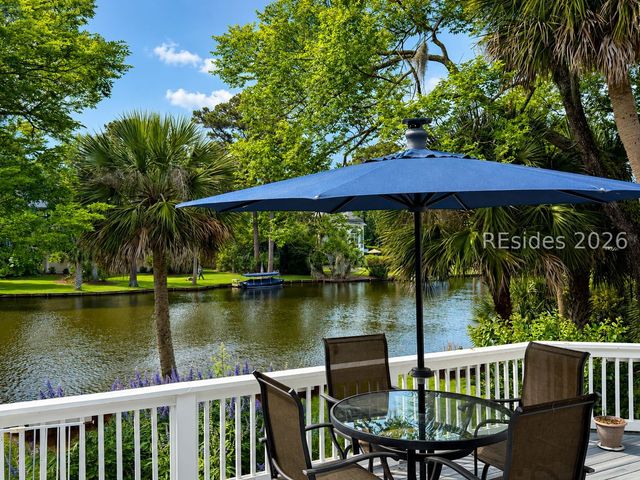 17 Arthur Hills Ct, Hilton Head Island, SC 29928