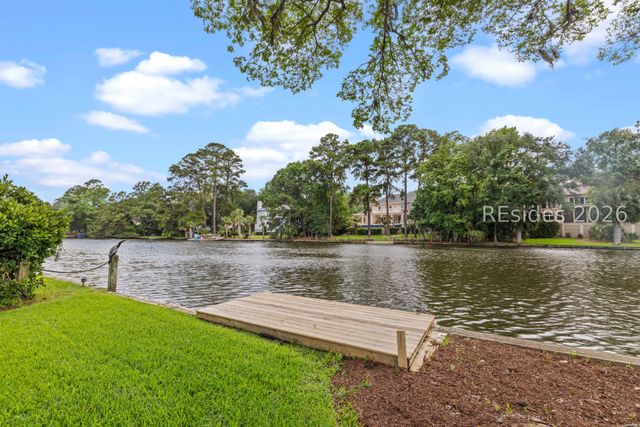 17 Arthur Hills Ct, Hilton Head Island, SC 29928