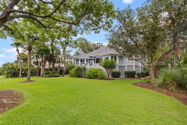 17 Arthur Hills Ct, Hilton Head Island, SC 29928
