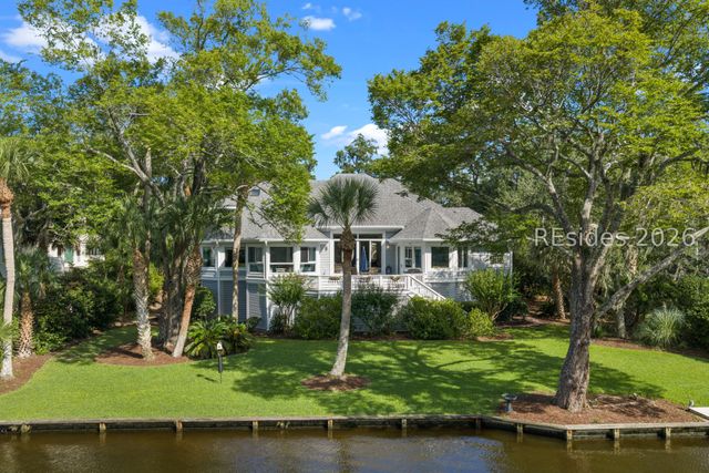 17 Arthur Hills Ct, Hilton Head Island, SC 29928
